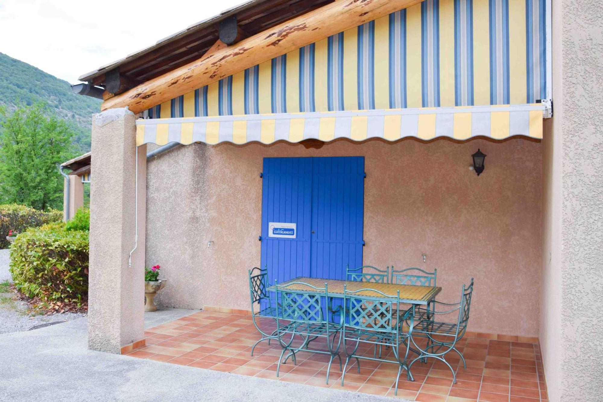 Гостьовий будинок Les Grands Pres Des Baronnies La Roche-sur-le-Buis Екстер'єр фото
